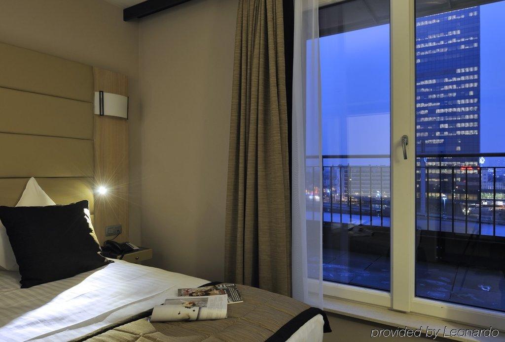 Novotel Brussels Centre Midi Saint-Gilles Pokoj fotografie